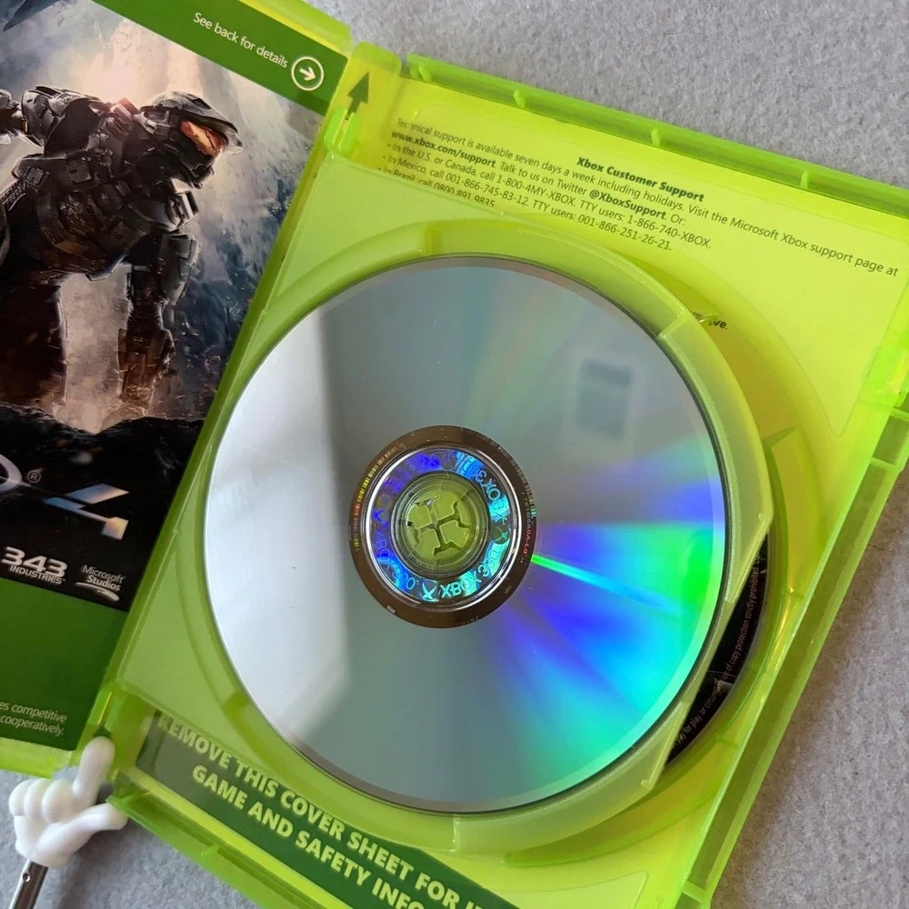 Halo 4 Microsoft Xbox 360 Video Game 2-Disc Set 343 Industries 2012 NTSC